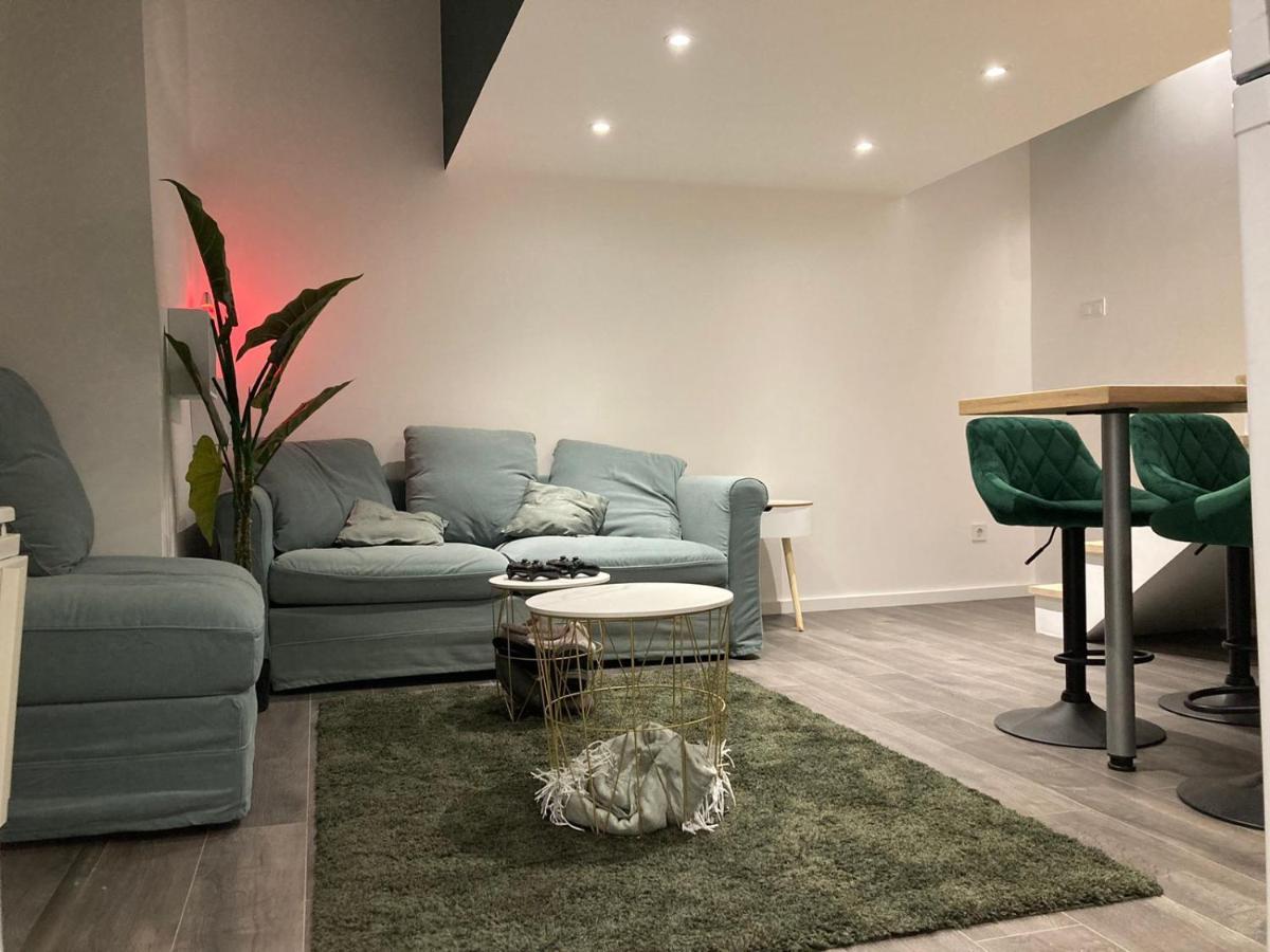 Full Equipment Designed Apartment In The Heart Of Budapest For 4 People Buitenkant foto