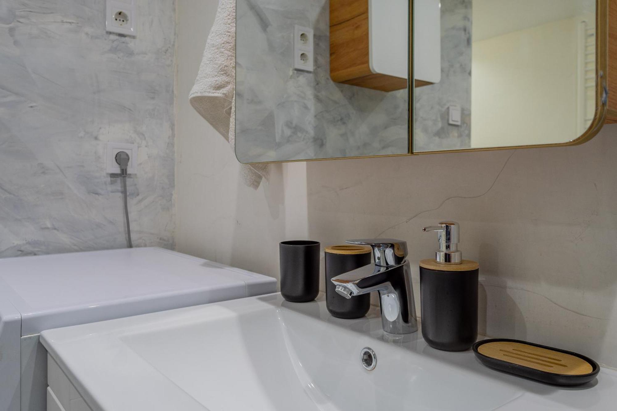 Full Equipment Designed Apartment In The Heart Of Budapest For 4 People Buitenkant foto