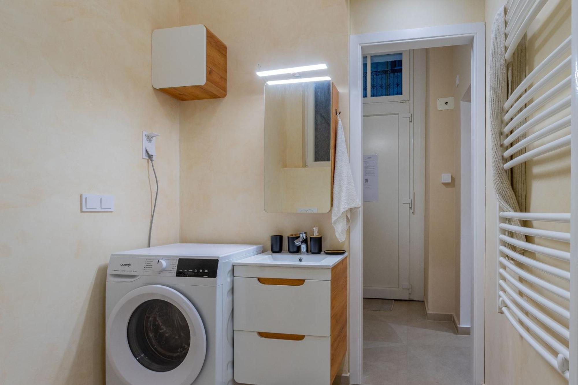 Full Equipment Designed Apartment In The Heart Of Budapest For 4 People Buitenkant foto